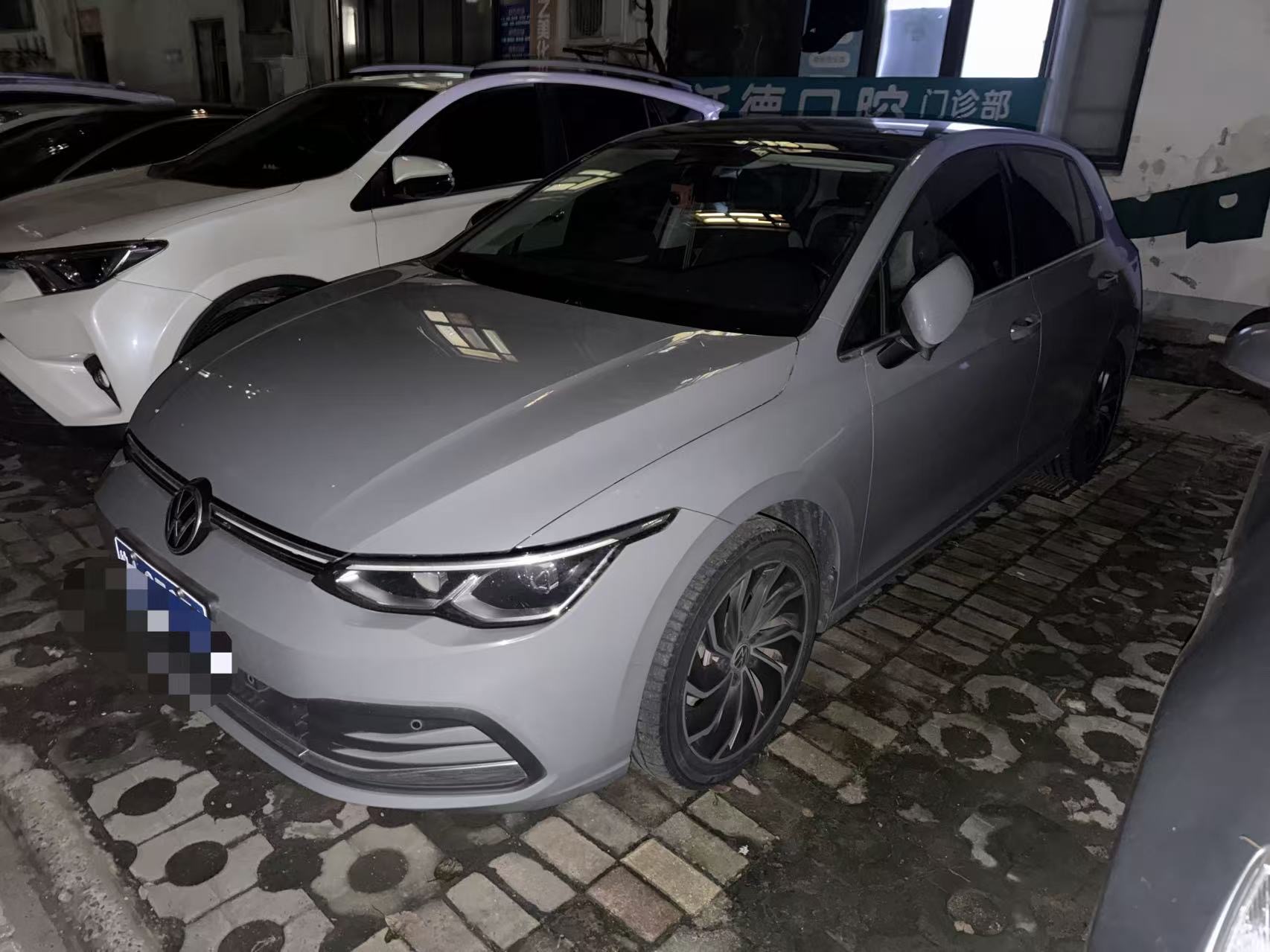 Volkswagen Golf 2021 #2 Volkswagen Golf 2021 صورة سيارة #2