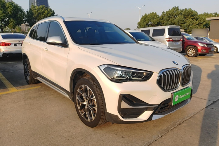 BMW X1 2022 #4 BMW X1 2022 car image #4