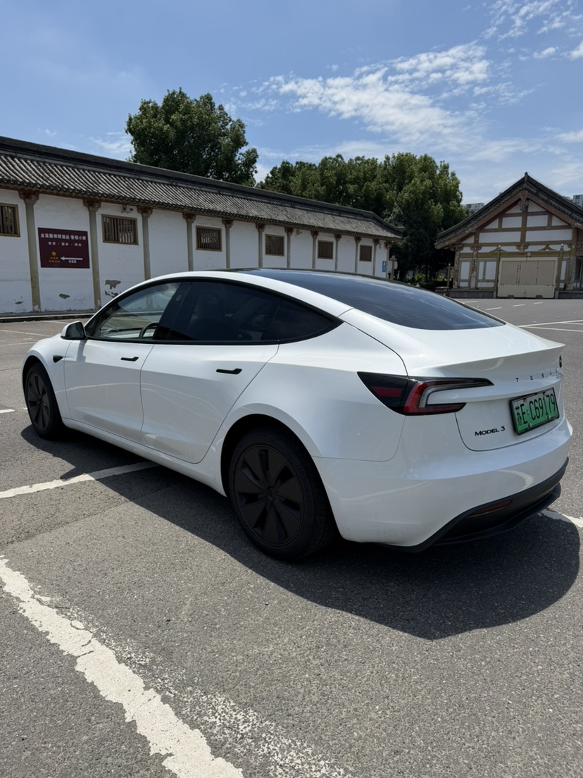 Tesla Model 3 2026 #11 Tesla Model 3 2026 car image #11