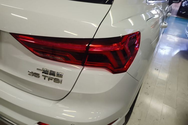 Audi Q3 2021 #8 Audi Q3 2021 car image #8