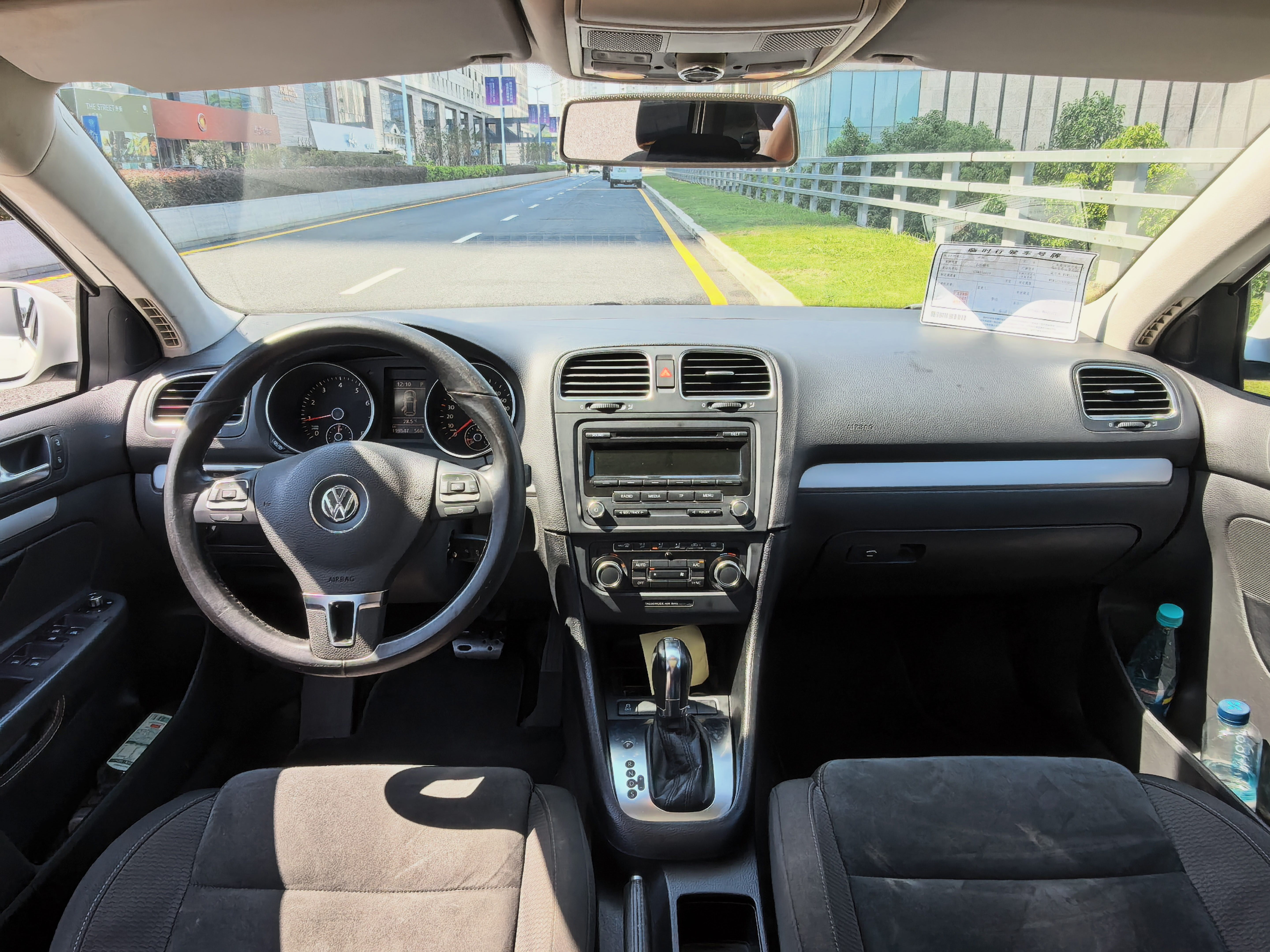 Volkswagen Golf (Imported) 2013 car image #8