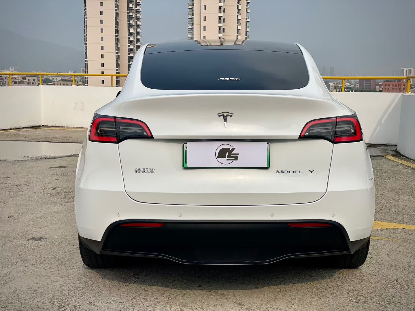 Tesla Model Y 2023 #5 Tesla Model Y 2023 car image #5
