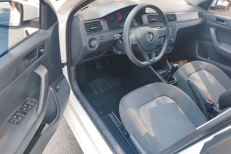 Volkswagen Santana 2022 car image #16