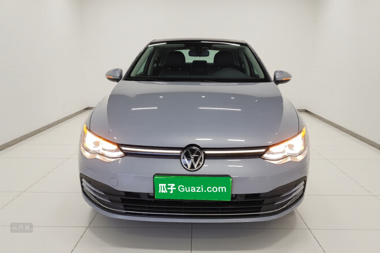 Volkswagen Golf 2022 car image #3
