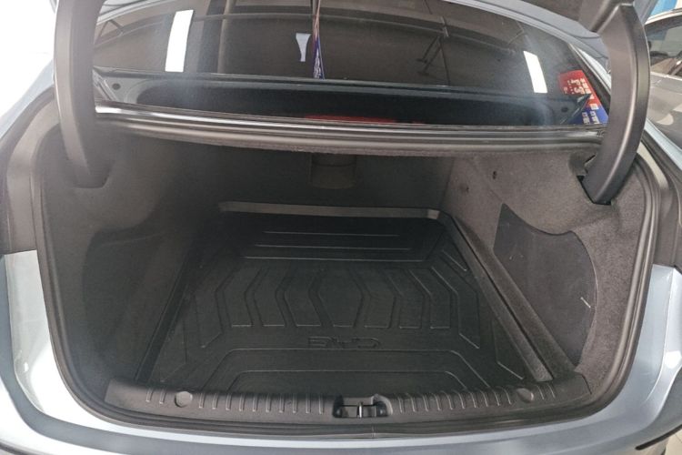 BYD Han 2023 car image #19