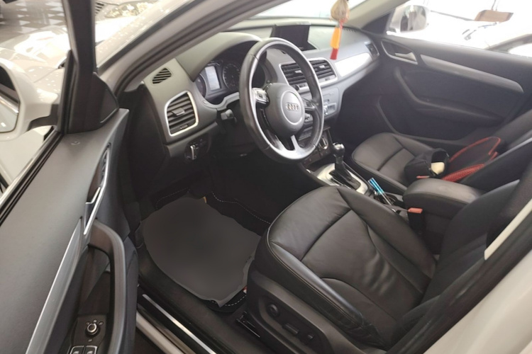 Audi Q3 2016 #12 Audi Q3 2016 car image #12