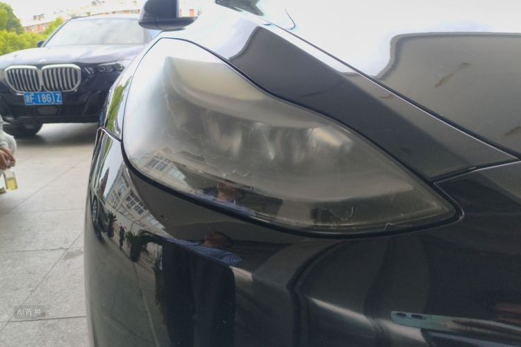 Tesla Model Y 2021 car image #8