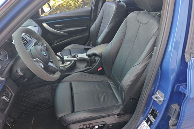 BMW 3 Series 2019 #15 BMW 3 Series 2019 car image #15