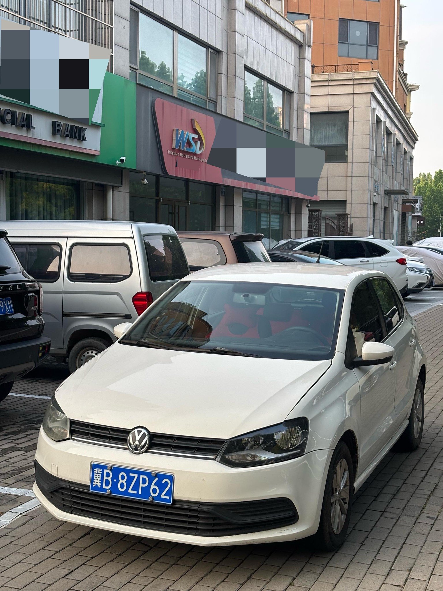 Volkswagen Polo 2015 Volkswagen Polo 2015 car image