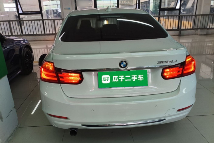 BMW 3 Series 2015 car image #4