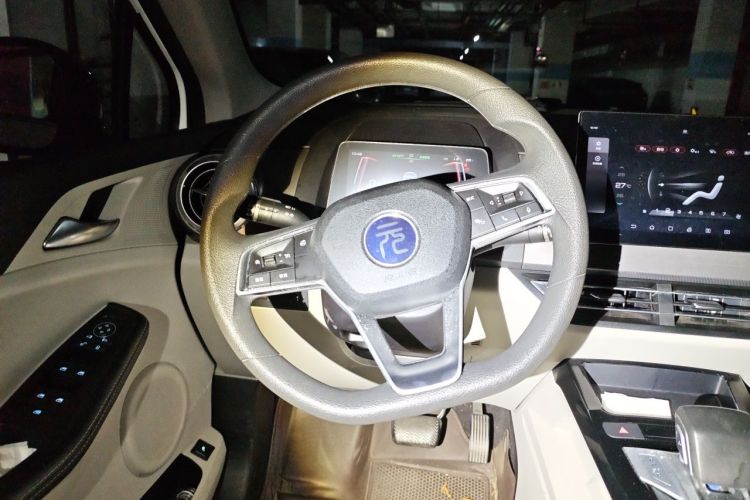 BYD Yuan Pro 2021 #11 BYD Yuan Pro 2021 car image #11