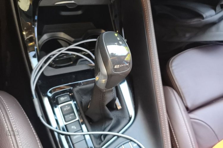 BMW X1 New Energy 2019 #16 BMW X1 New Energy 2019 car image #16