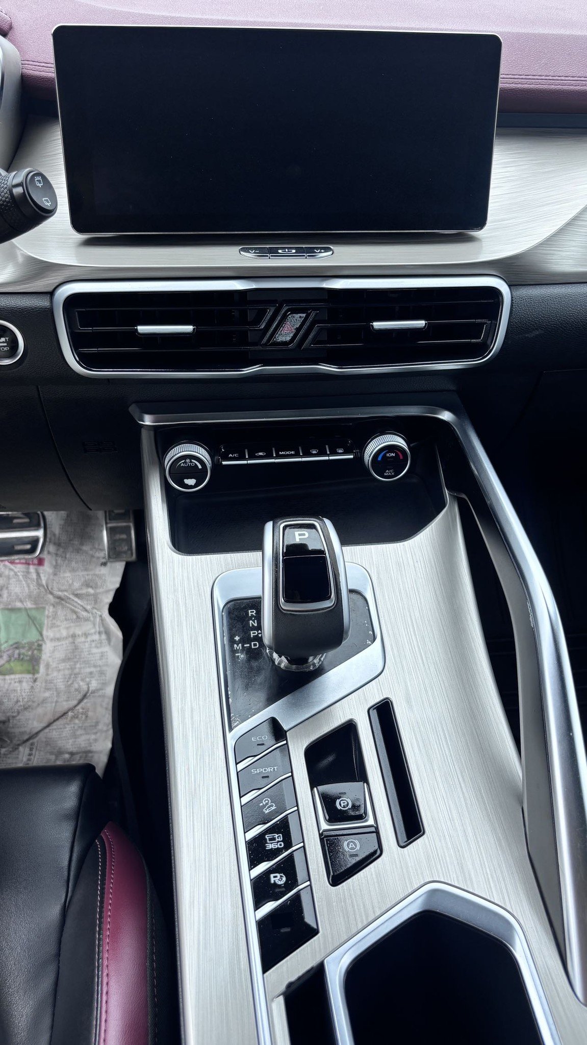 GEELY Coolray 2019 car image #10