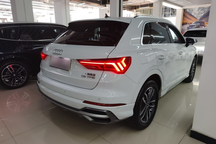 Audi Q3 2023 #7 Audi Q3 2023 car image #7
