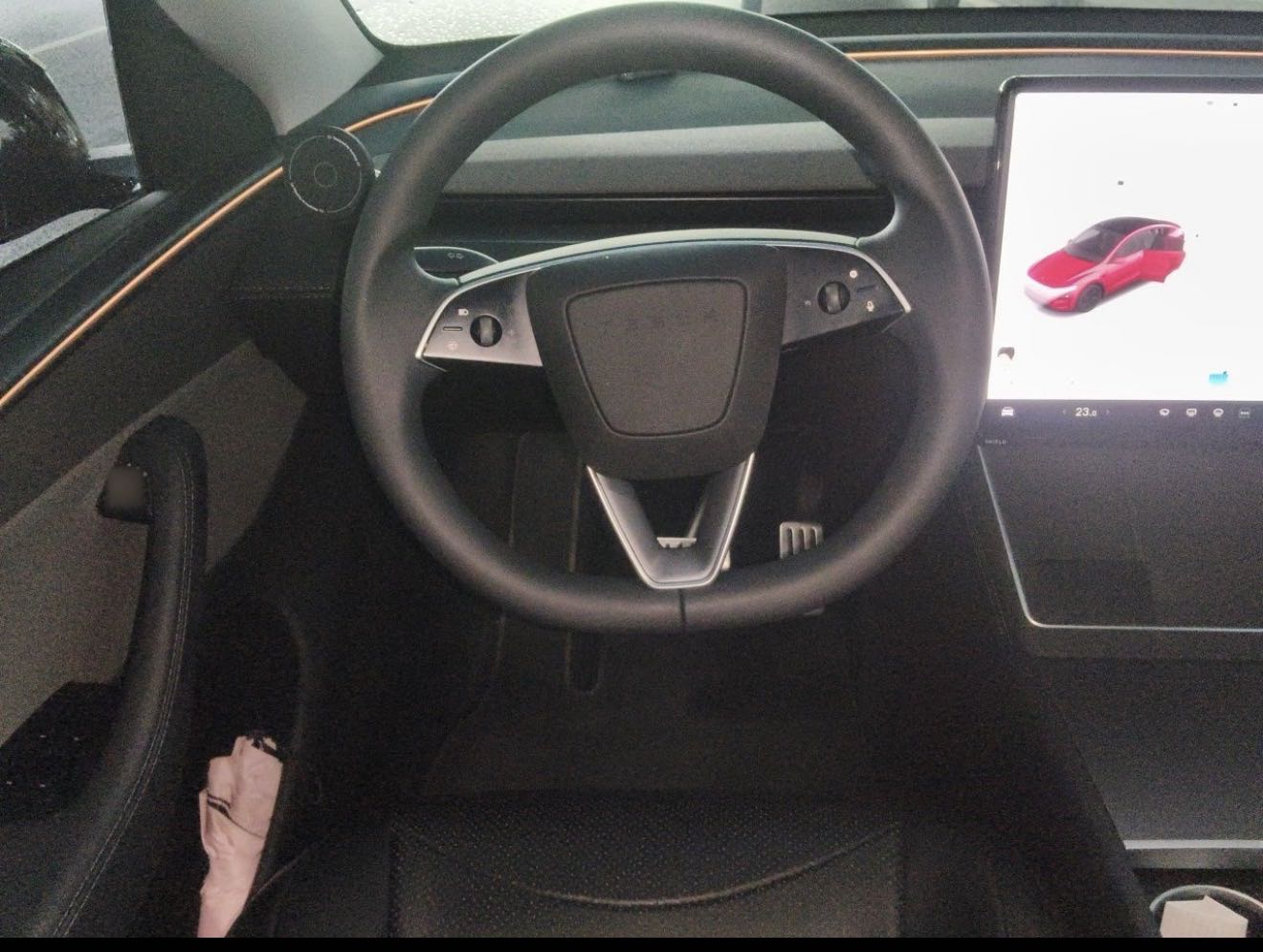 Tesla Model Y 2025 صورة سيارة #7