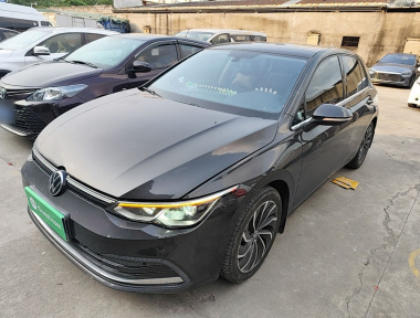 Volkswagen Golf 2022 car image 