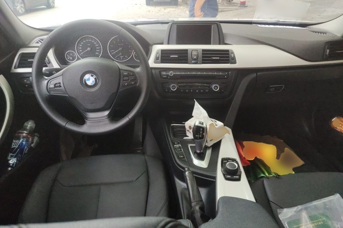 BMW 3 Series 2015 car image #21