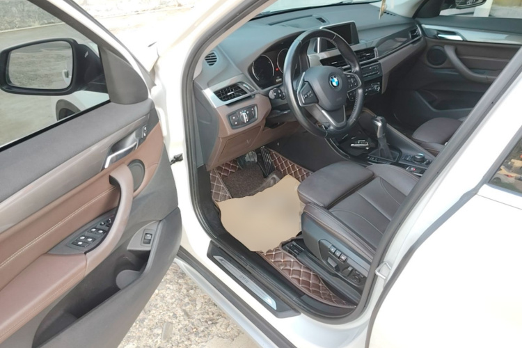 BMW X1 2019 car image #15