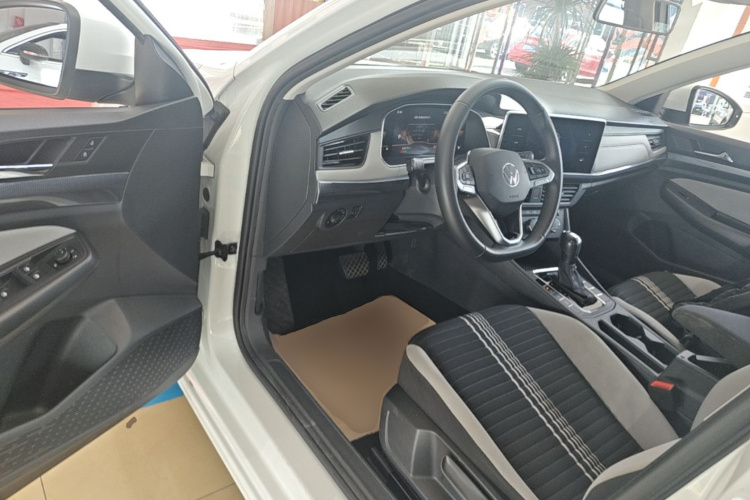 Volkswagen Bora 2024 #16 Volkswagen Bora 2024 изображение автомобиля #16
