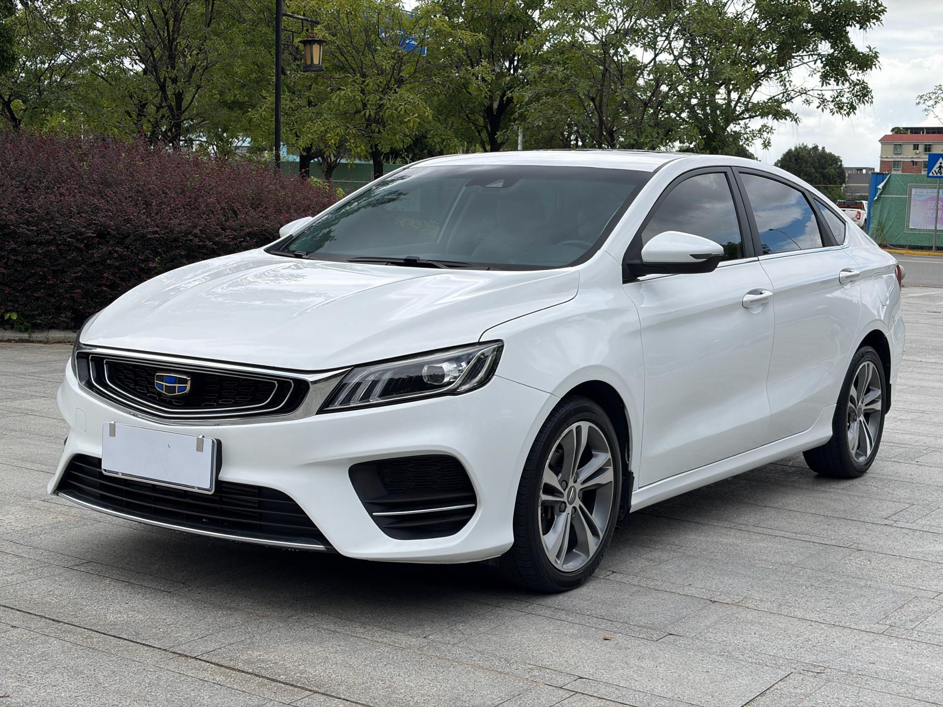 GEELY Binray 2018 car image 