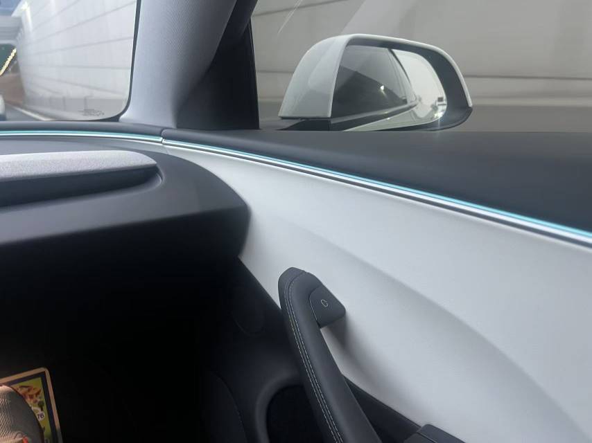 Tesla Model 3 2024 #20 Tesla Model 3 2024 car image #20