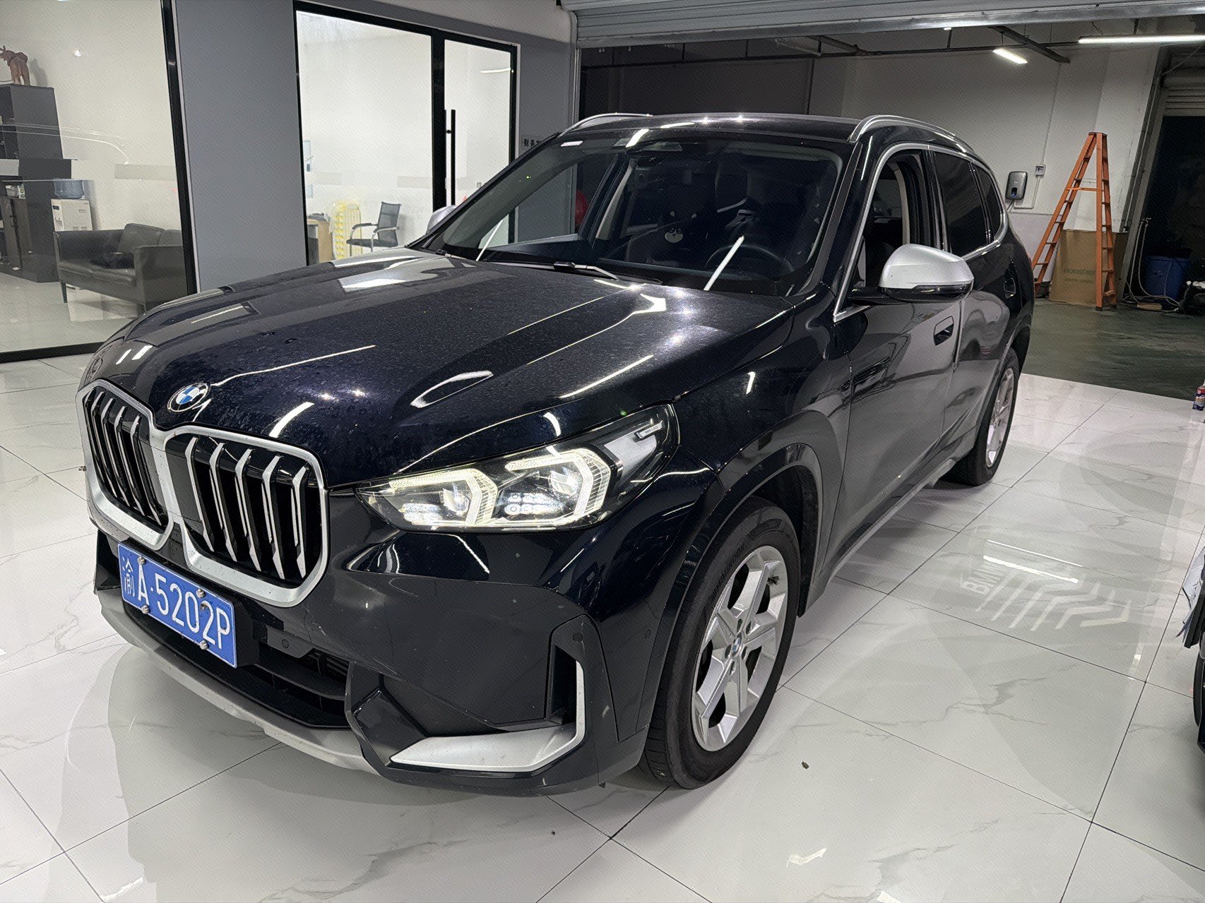 BMW X1 2024 BMW X1 2024 car image