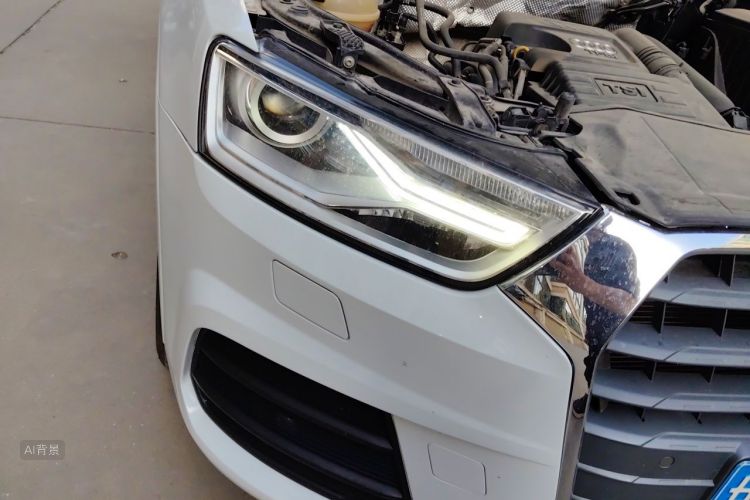 Audi Q3 2017 car image #8