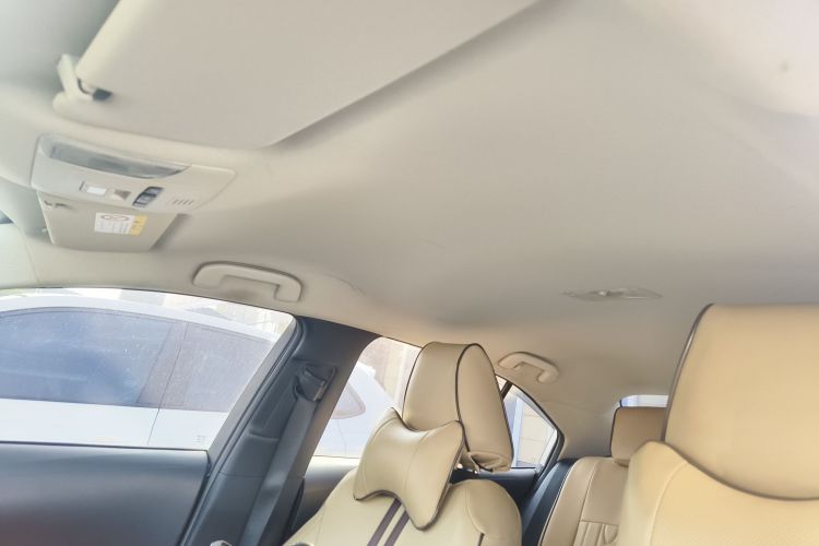 Toyota Corolla 2024 صورة سيارة #18