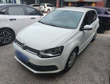 Volkswagen Polo 2017 Volkswagen Polo 2017 car image
