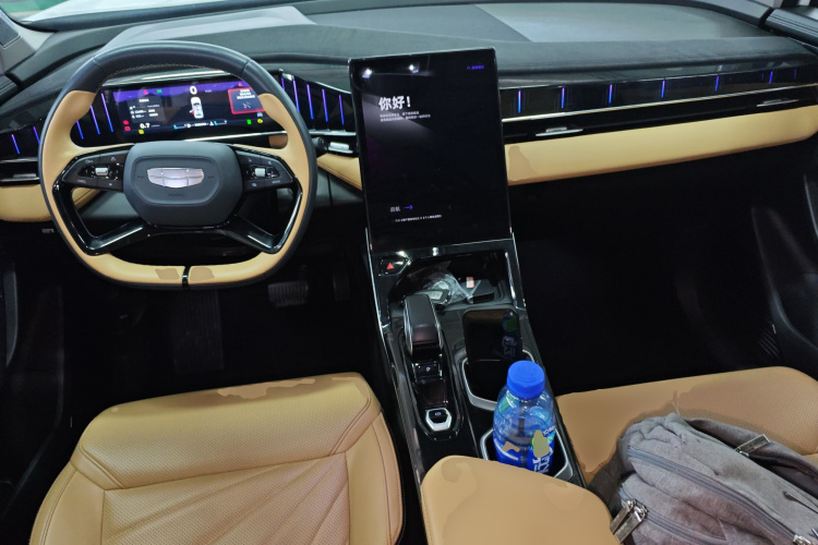 GEELY Boyue L 2026 image de voiture #10