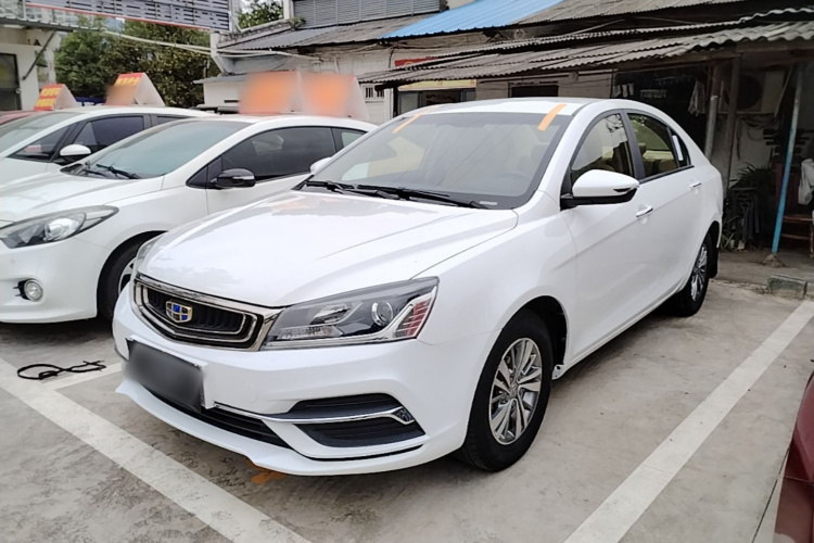 GEELY Emgrand 2019 #2 GEELY Emgrand 2019 car image #2