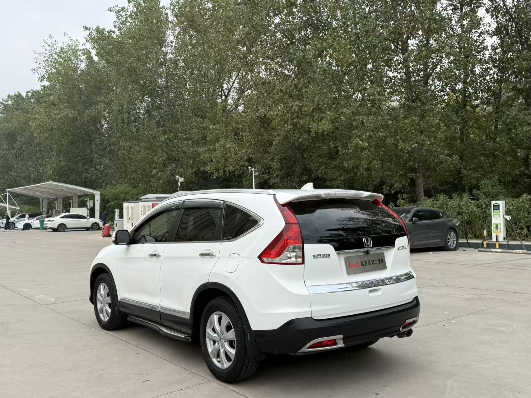 Honda CR-V 2014 #8 Honda CR-V 2014 изображение автомобиля #8