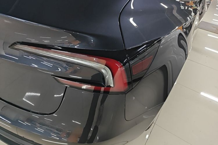 Tesla Model 3 2024 immagine di auto #8