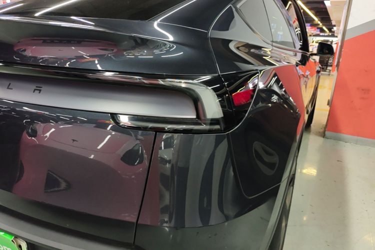 Tesla Model Y 2025 #8 Tesla Model Y 2025 imagen de coche #8