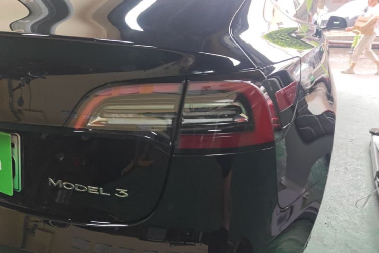 Tesla Model 3 2021 car image #8