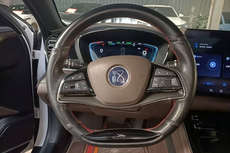 BYD Han 2021 #11 BYD Han 2021 immagine di auto #11