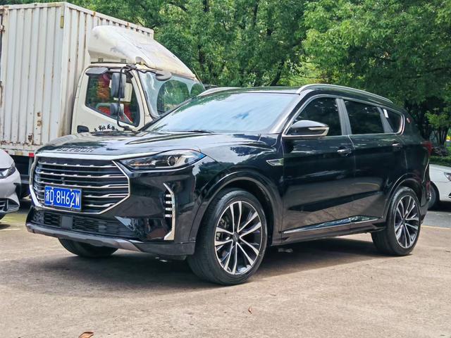 Jetour X70 PLUS 2022 car image #16