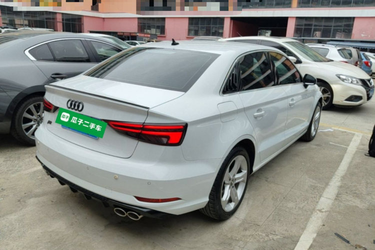 Audi A3 2019 car image #5