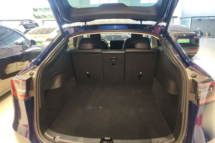 Tesla Model Y 2022 #21 Tesla Model Y 2022 car image #21
