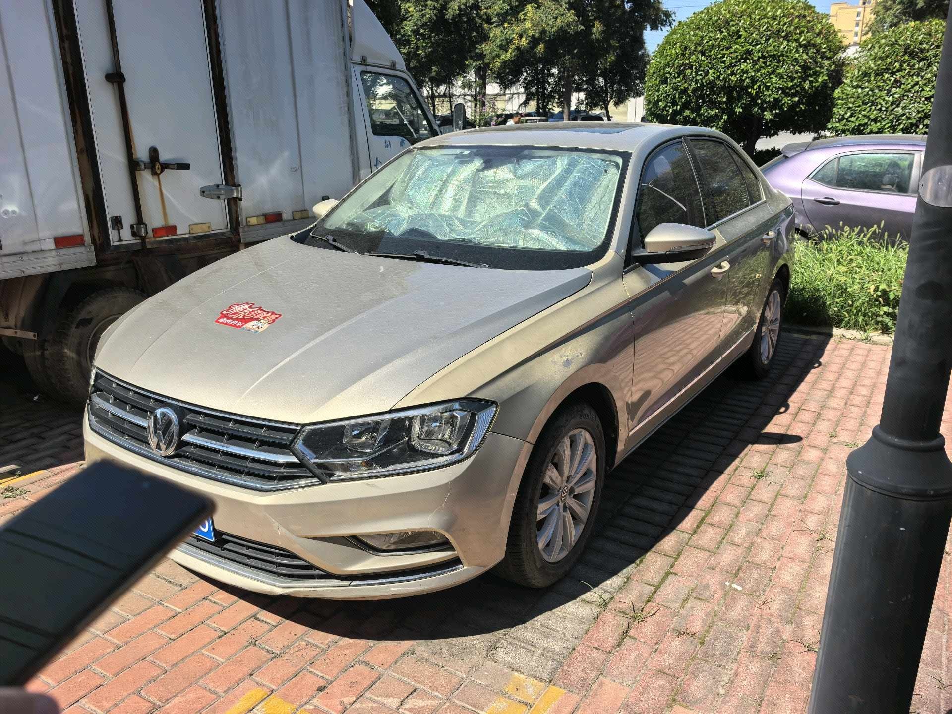 Volkswagen Bora 2017 car image 