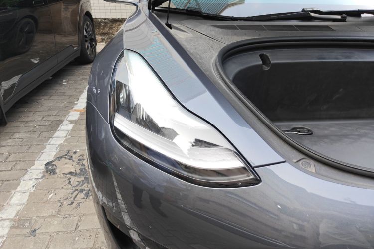 Tesla Model 3 2020 car image #8