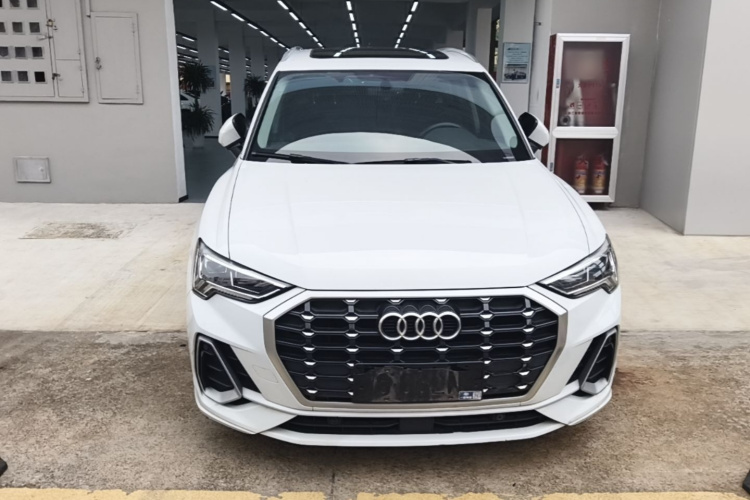 Audi Q3 2021 #3 Audi Q3 2021 car image #3