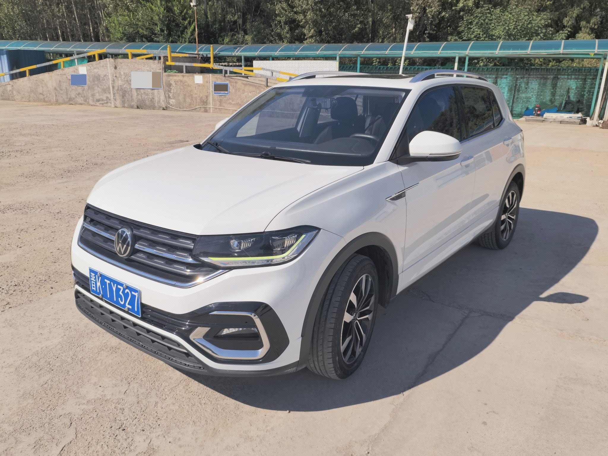 2020 2020 car image