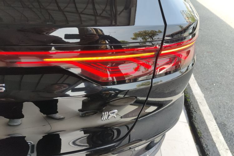 BYD Han 2024 imagen de coche #8