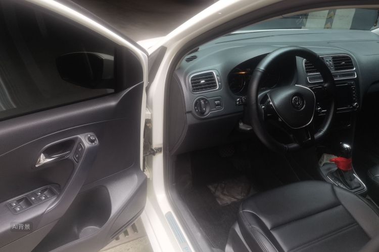 Volkswagen Polo 2015 #18 Volkswagen Polo 2015 car image #18