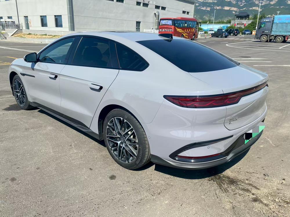 BYD Han 2026 car image #4