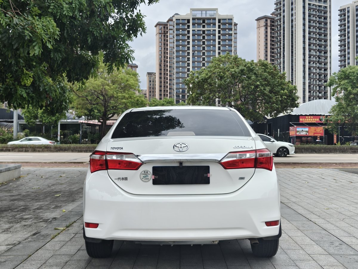 2015 car image #8