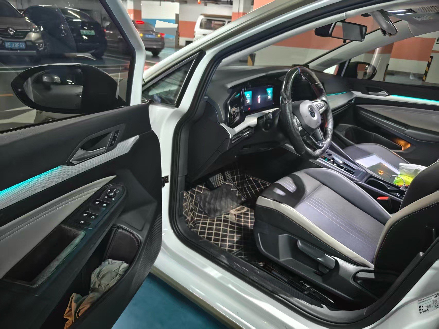 Volkswagen Golf 2022 imagen de coche #2