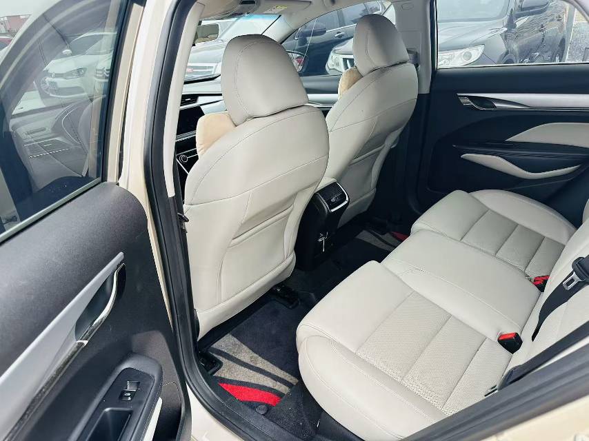 GEELY Binray 2018 #6 GEELY Binray 2018 صورة سيارة #6