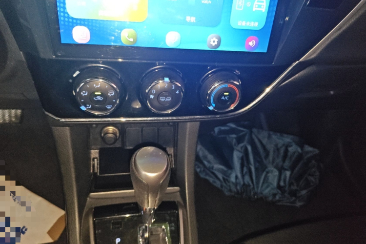 Toyota Corolla 2017 car image #13